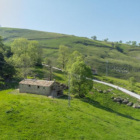 Vivienda Pasiega Lo Lucas 1920 San Roque de Ríomiera Eksteriør bilde