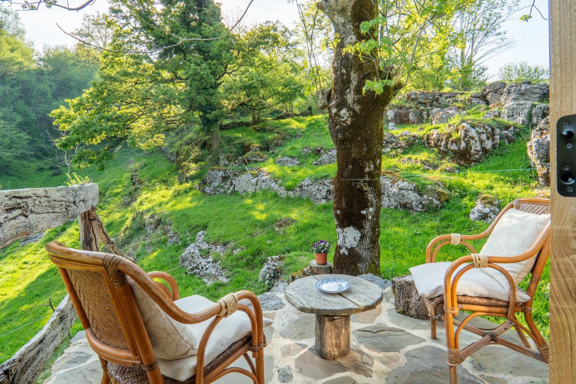 Vivienda Pasiega Lo Lucas 1920 San Roque de Ríomiera Eksteriør bilde